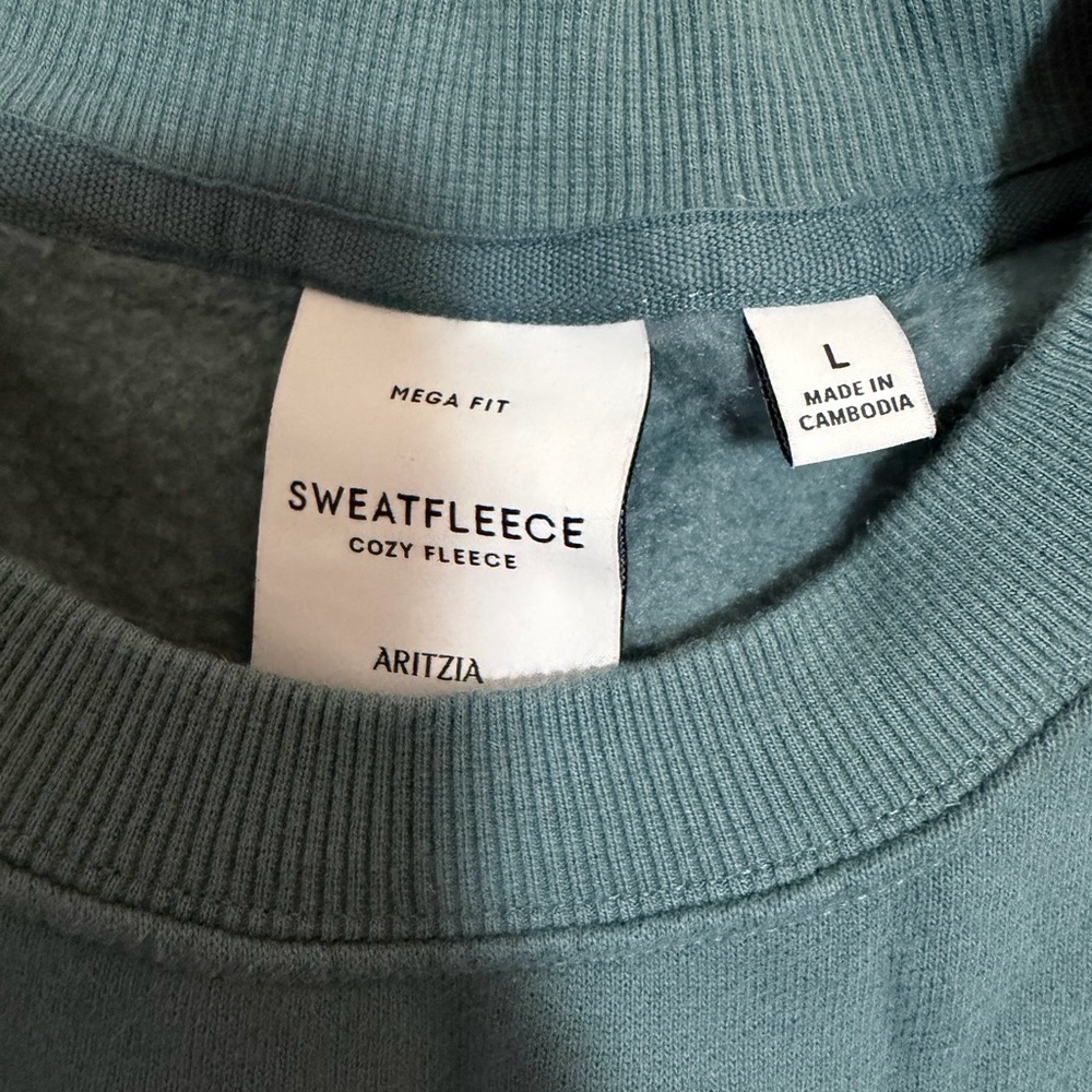 aritzia fleece sweat set - Picture 2 of 5